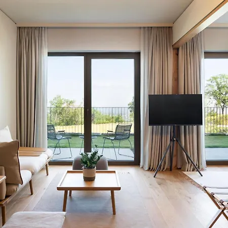 Waldweit Rheingau Und Retreat Hotel 5*