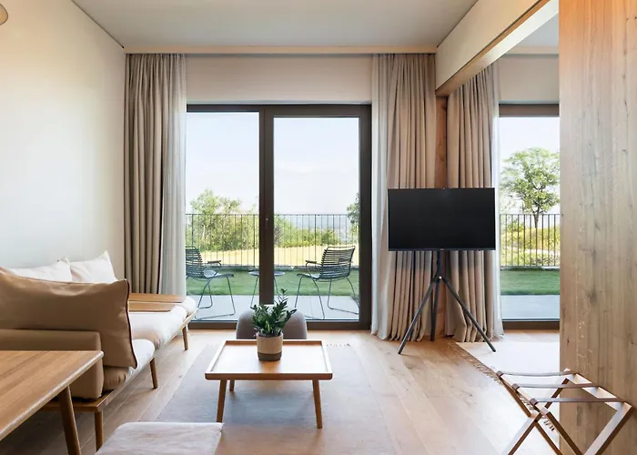 Waldweit Rheingau Und Retreat Hotel 5*