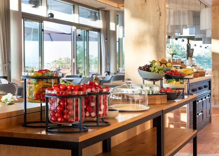 Waldweit Rheingau Und Retreat 5* Kiedrich